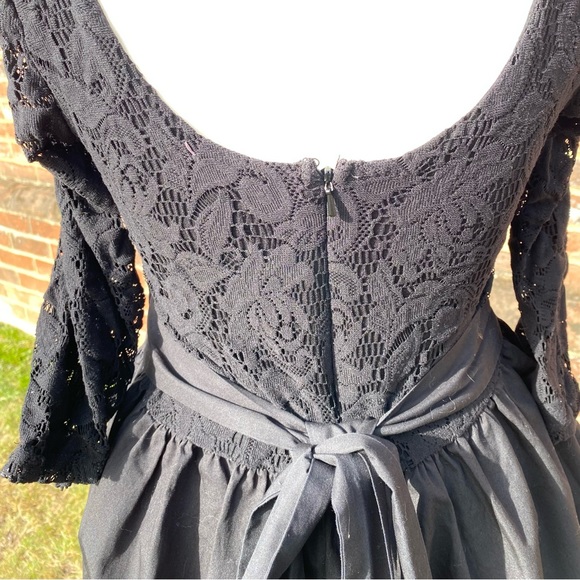 Topshop Black Lace Dress Size 12 Waist Tie Back Crop Sleeves Skater - Picture 5 of 11